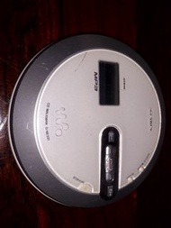 SONY D-NE331 PORTABLE CD PLAYER in good working condition 讀碟筷