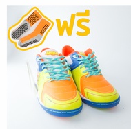 รองเท้าผ้าใบรองเท้าฟุตซอล Breaker(BK209)สีสันเด่น ใส่สวย ฟรี! ถุงเท้าส้มพื้นเทา 1 คู่ งานไทย