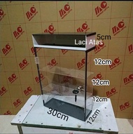 Etalase Akrilik Display Pajangan Rak Action figure/Parfum/kosmetik