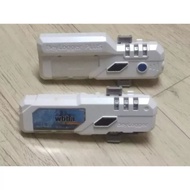 takara tomy beylogger  beyblade burst