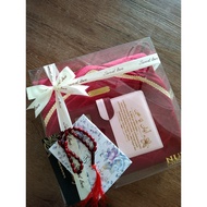 SEJADAH KUBAH CUSTOM NAMA (SEJADAH.ALQURAN)BERKOTAK