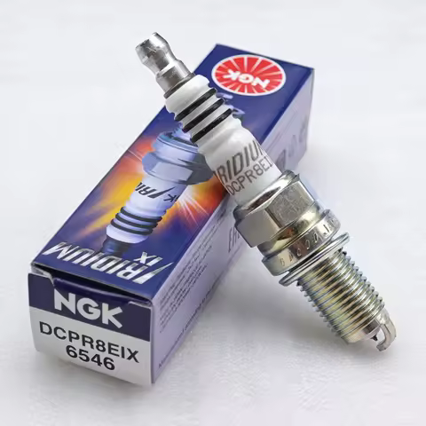 1pcs Original NGK Iridium Spark Plug DCPR8EIX 6546 is applicable to F650GS F700GS F800GS GT Harley 8