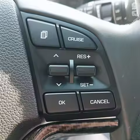 Quality Multifunction Steering Wheel PAD Control Switch For Hyundai Tucson 1.6L 2.0L 96720-D3200