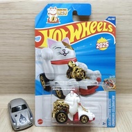 Hot wheels feline lucky 2025
