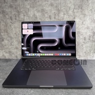 MacBook Pro 16-inch M5 Max / 18-Core CPU / 40-Core GPU / 48GB Unified Memory / 2TB SSD / Space Black