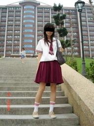  (請先確定尺寸後再下標)╭╭＊水手服專賣＊水手服專賣店＊ 台南   港明高中  女生夏季水手服一套~(全新品.學校貨)