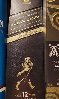 **flash sale** Johnnie Walker black label whisky 12 years 黑牌威士忌 (無盒減$15一支)