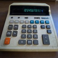 早期 卡西歐 CASIO F2 插電式 漂亮綠色 螢光管 計算機 1970年代 可正常計算