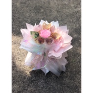 7-tube princess bouquet filled with money makes a meaningful gift for many special occasions