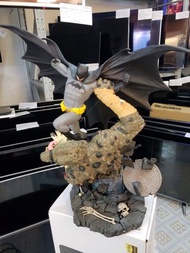 DC Collectibles Batman Vs. Killer Croc Battle Statue