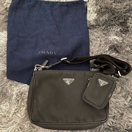 Prada尼龍三合一斜背包