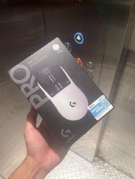 Logitech PRO X2 SUPERSTRIKE 滑鼠
