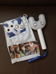 絕版NewJeans 手燈 + 小卡set + 官方手燈pin (NJ & Tokki)