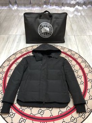 Canada Goose 黑色羽絨外套