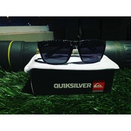 Kacamata Hitam Quicksilver
