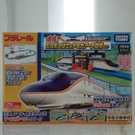 Plarail Series E8 Shinkansen Tsubasa & Tomica Arch Railroad Crossing Set Train With Rail