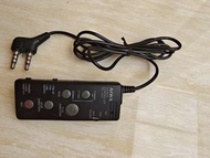 AIWA RC-J30E 是AIWA HS-JX303用線控、很新浄、客人可以拿機拿測試。正常可以用才交易、錦上路站MTR或美孚MTR交收。網上都要268元人民幣。