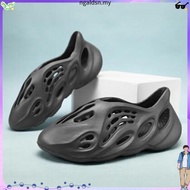 Bcq Selipar Yeezy Sandal Hole Shoes  Men Slippers Slipar Lelaki Kasut Selipar Lelaki
