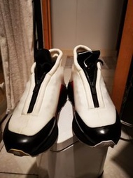 Vibram sneaker