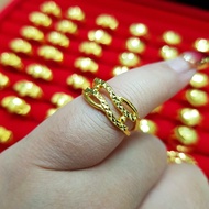 แหวนทองแท้ น้ำหนัก 1.9กรัม หัวโปร่งคละลาย