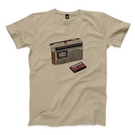 卡式收錄音機 - 卡其 - 中性版T恤