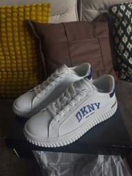 全新DKNY 小白鞋  Lace Up Sneakerssize 39,