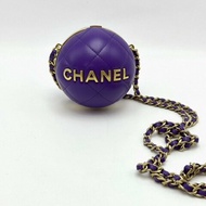 CHANEL 紫色金扣高級手工坊系列圓球鏈條包 9cm 98新配件塵袋