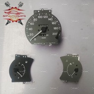 Mitsubishi Lancer manual / auto meter part used (no rpm)