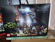 LEGO Ideas Medieval Blacksmith 21325