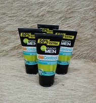 โฟมล้างหน้า การ์นิเย่ เมน โฟม Garnier Men สูตรแอนตี้-แบล็คเฮด ไบรท์เทนนิ่ง ไอซี่ สครับ 150 ml.