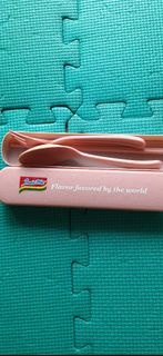 $10/1set 全新 Indomie 環保餐具 收納盒 ( 膠 Plastic  1套 叉 Fork + 匙羹 Spoon + 筷子 Chopsticks + Box ) 環保餐具連收納盒 印尼營多