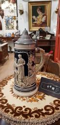 【卡卡頌 歐洲跳蚤市場/歐洲古董】德國老件_錫蓋 古典人物 浮雕陶瓷啤酒杯 瓷杯 p1035