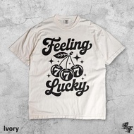 Feeling Lucky T-Shirt Retro 777 Slot Machine Cherry Tee Vintage Casino Gambling Shirt Funny Vegas Gr