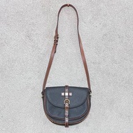 義大利製 德國輕奢 早期 艾格納 古著 Etienne Aigner Vintage Saddle Bag 熱門款 中古馬鞍包 斜跨包 斜背包 側背包