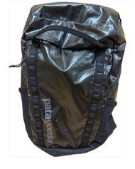 Patagonia黑色背包 backpack black 32L