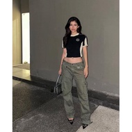 [PASS] BLACK PANELED T-SHIRT by THE BEUTER