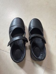 Hush puppies 學生鞋 33.5