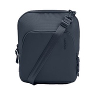 Incase A.R.C. Crossbody Bag PU防水塗層 斜背包 (海軍藍)