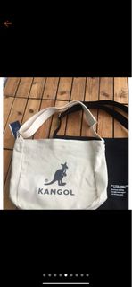 Kangol 白色斜背包