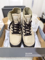 Palladium 大地色防水靴