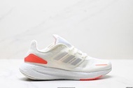 Adidas PureBoost 22 透氣防滑跑鞋