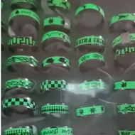 CONTENTS 6 GLOWING RINGS FOR CHILDREN'S GLOWING RINGS