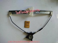 #เฟืองยกกระจกประตูหน้าขวา MAZDA 3 BK ปี 2004-08 มาสด้า แท้มือสอง ราคา 1350