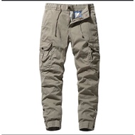Cargo pants during Live