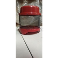 Cricket cage / kacer magpie cricket holder