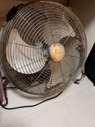 實惠牛角扇
