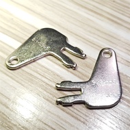 Caterpillar 8398 8H5306 Excavator key, battery key, electric switch key, power switch key, excavator