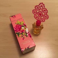 Betset Johnson 香水 （2006年）