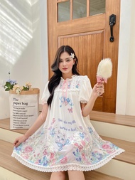 BLT BRAND SP729 การันตีเสื้อผ้าแบรนด์แท้ ชุดเดรสทรงปล่อยแขนตุ๊กตาพิมพ์ลายน้องแมวสีขาว ใส่เที่ยว ใส่ค