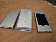 小米行動電源 5000MAH 4顆  1萬MAH一顆 一次賣